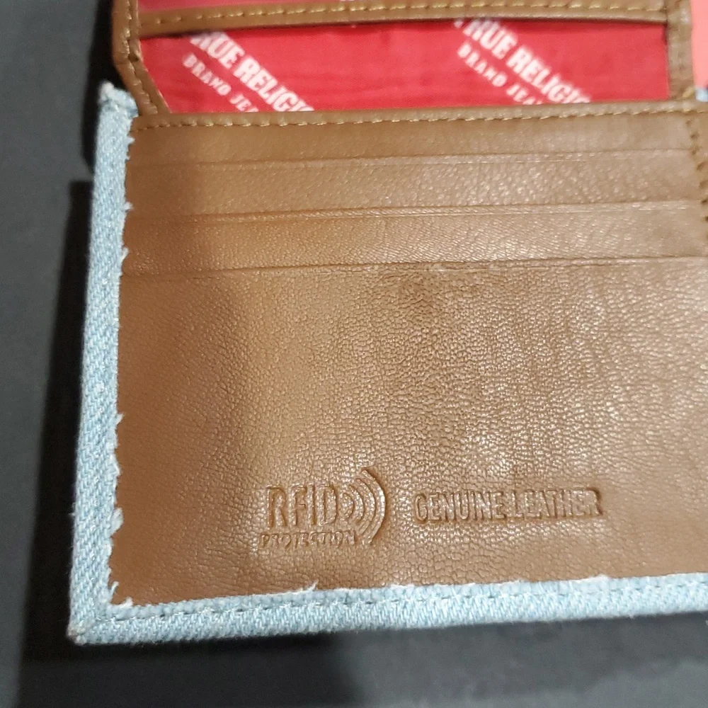 True Religion blue‎ jeans denim men's bifold brown leather wallet new in box